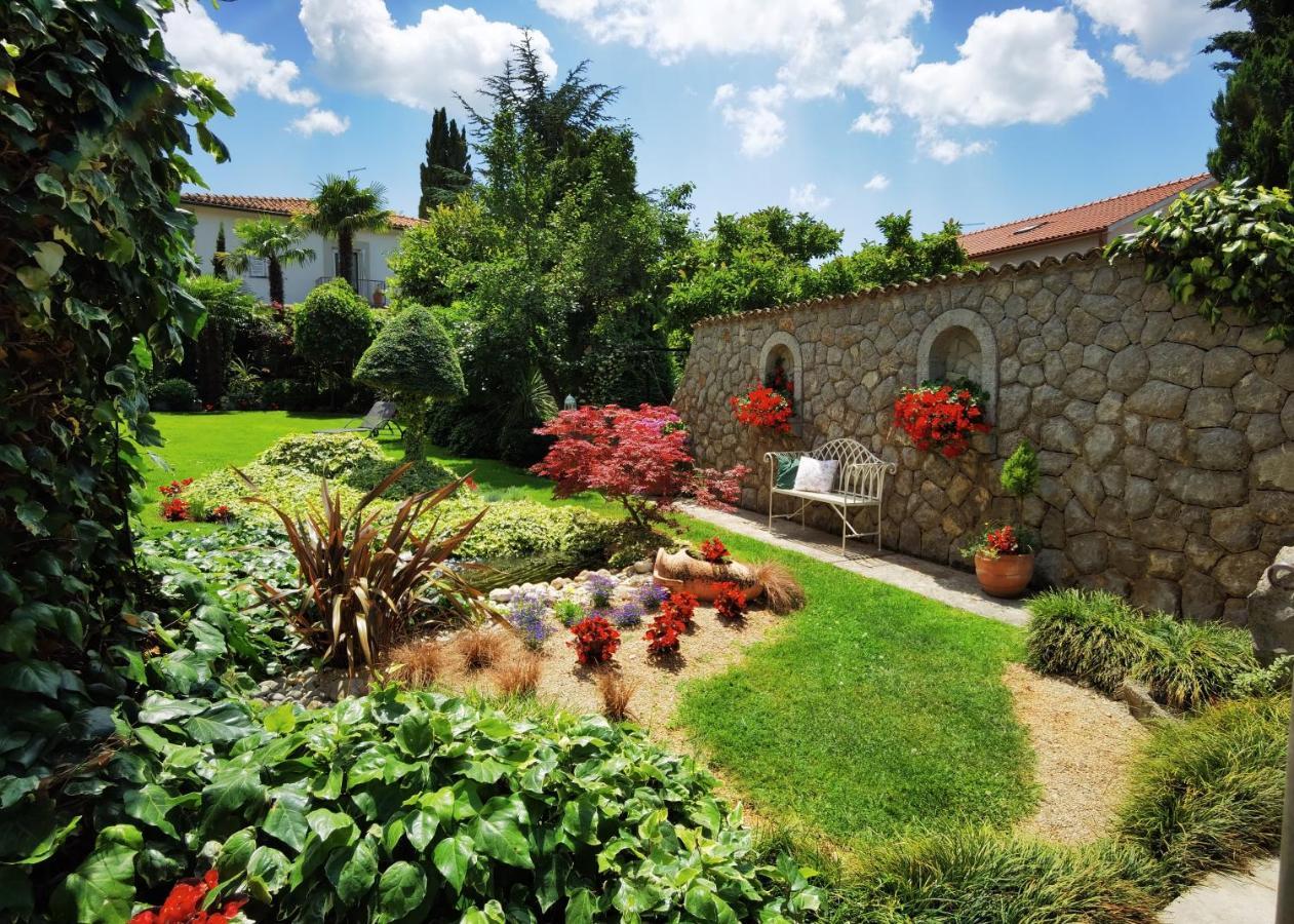 B&B Marijana Malinska Exterior foto