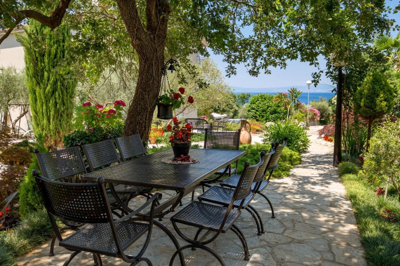 B&B Marijana Malinska Exterior foto